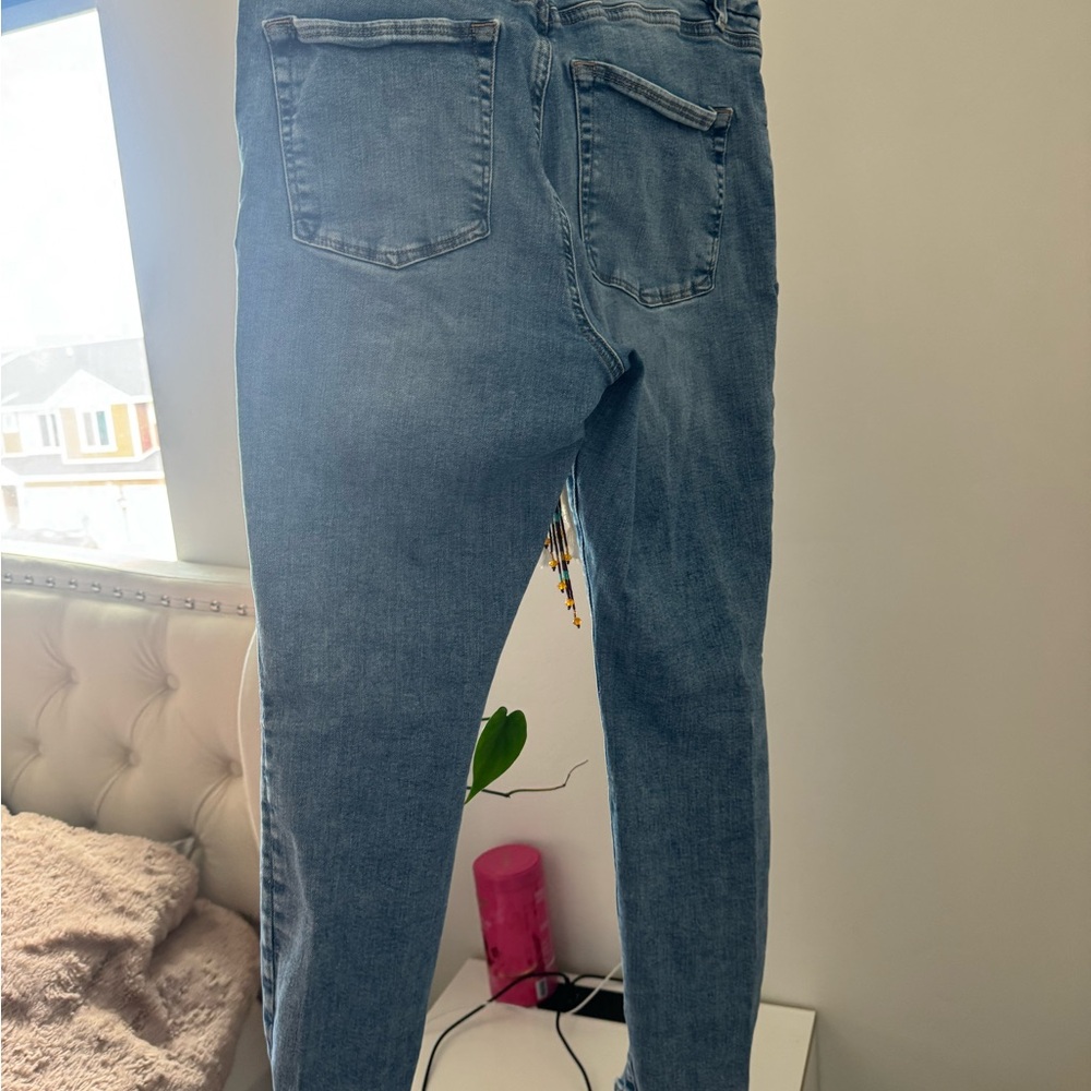 Good American Light Blue Ankle Jeans - Picture 9 of 15